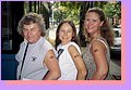 2001-08-01DAVE_DAVIES03FANS.jpg