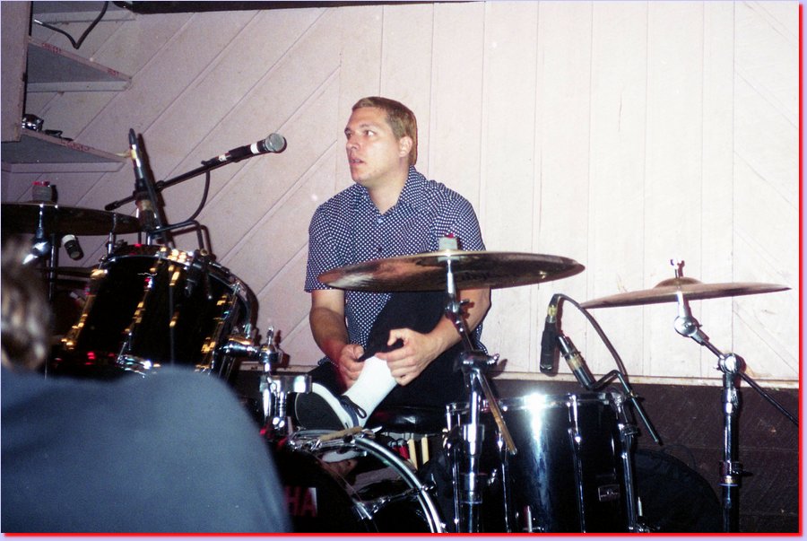 2001-08-07davedavies05jim_laspesa.jpg