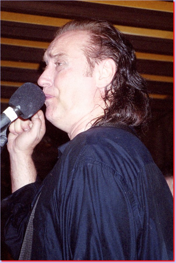 2001-08-07davedavies14dave_davies.jpg