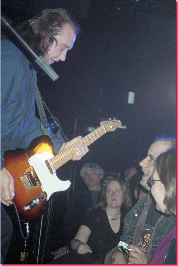 2002-04-27davedavies04dave_davies-fans.jpg