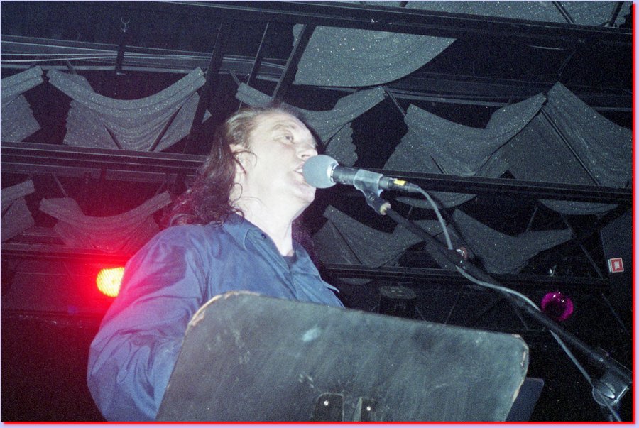 2002-04-27davedavies10dave_davies.jpg