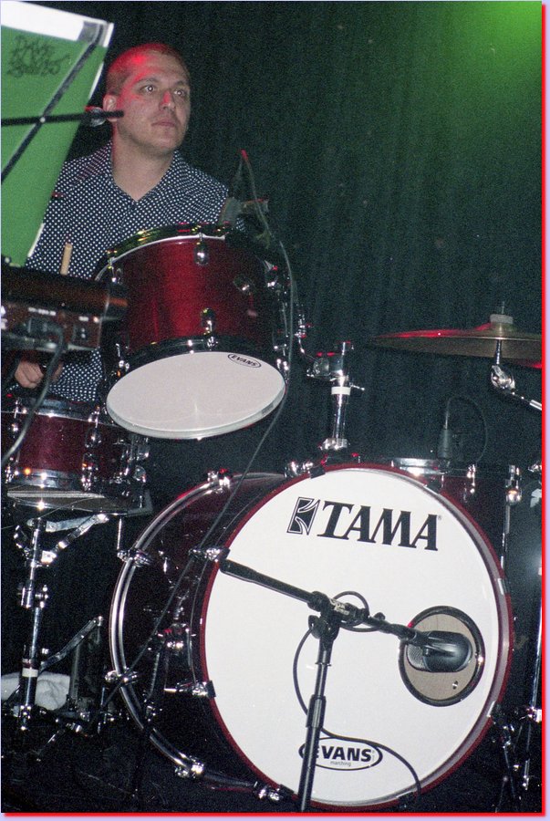 2002-04-27davedavies17jim_laspesa.jpg