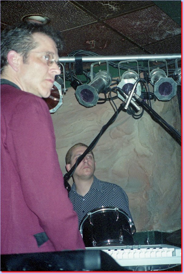 2002-05-05davedavies12kristian_hoffman-jim_laspesa.jpg